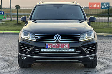 Внедорожник / Кроссовер Volkswagen Touareg 2016 в 