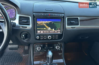 Внедорожник / Кроссовер Volkswagen Touareg 2016 в 