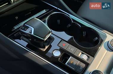 Внедорожник / Кроссовер Volkswagen Touareg 2021 в 