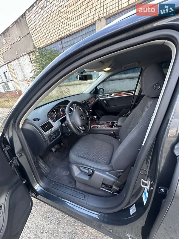 Внедорожник / Кроссовер Volkswagen Touareg 2013 в Одессе фото 21 Внедорожник / Кроссовер Volkswagen Touareg 2013 в Одессе