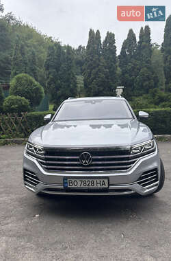 Позашляховик / Кросовер Volkswagen Touareg 2020 в Тернополі