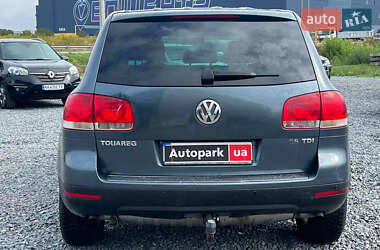 Внедорожник / Кроссовер Volkswagen Touareg 2004 в 