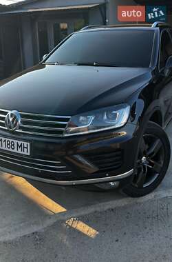 Позашляховик / Кросовер Volkswagen Touareg 2016 в Васильківці