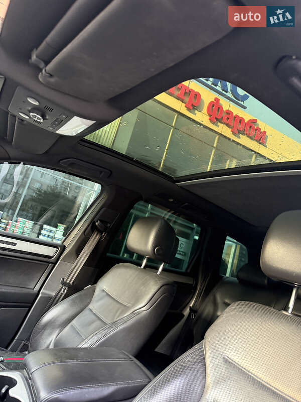 Внедорожник / Кроссовер Volkswagen Touareg 2011 в Хмельницком