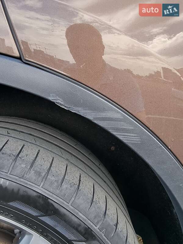 Внедорожник / Кроссовер Volkswagen Touareg 2011 в Киеве