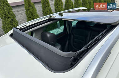 Внедорожник / Кроссовер Volkswagen Touareg 2011 в 