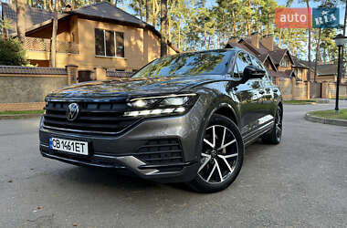 Внедорожник / Кроссовер Volkswagen Touareg 2020 в Чернигове