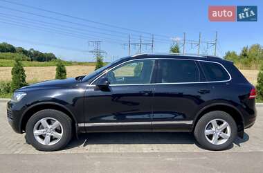 Позашляховик / Кросовер Volkswagen Touareg 2010 в Рівному