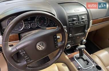 Внедорожник / Кроссовер Volkswagen Touareg 2007 в 