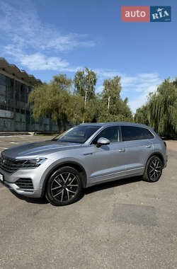 Внедорожник / Кроссовер Volkswagen Touareg 2020 в Киеве