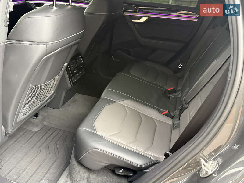 Внедорожник / Кроссовер Volkswagen Touareg 2020 в Виноградове