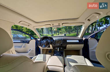 Внедорожник / Кроссовер Volkswagen Touareg 2016 в 