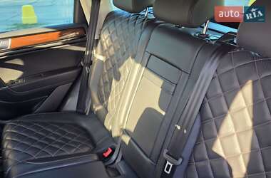 Внедорожник / Кроссовер Volkswagen Touareg 2017 в 