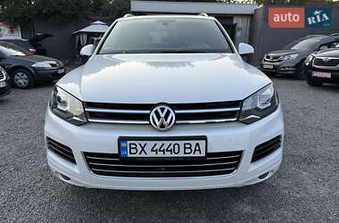 Внедорожник / Кроссовер Volkswagen Touareg 2014 в 