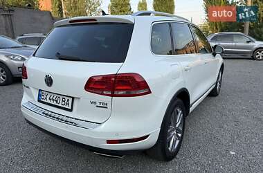 Внедорожник / Кроссовер Volkswagen Touareg 2014 в 