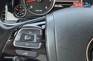 Внедорожник / Кроссовер Volkswagen Touareg 2014 в 