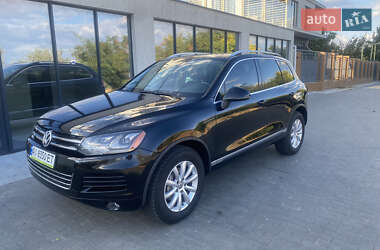 Позашляховик / Кросовер Volkswagen Touareg 2012 в Одесі