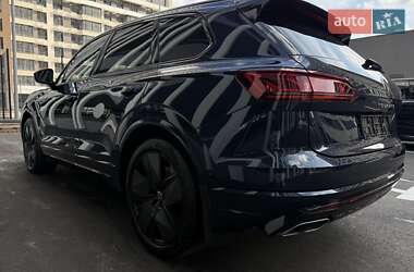 Внедорожник / Кроссовер Volkswagen Touareg 2023 в Киеве