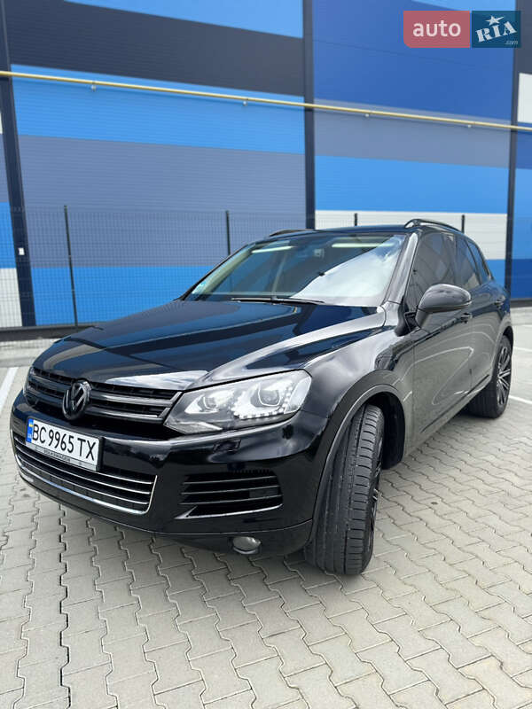 Внедорожник / Кроссовер Volkswagen Touareg 2011 в Львове
