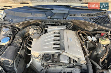 Внедорожник / Кроссовер Volkswagen Touareg 2005 в Новой Ушице