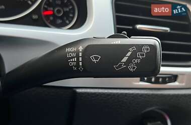 Внедорожник / Кроссовер Volkswagen Touareg 2013 в 