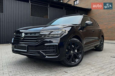 Позашляховик / Кросовер Volkswagen Touareg 2022 в Козятині