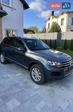 Внедорожник / Кроссовер Volkswagen Touareg 2012 в Тернополе