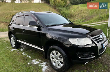 Внедорожник / Кроссовер Volkswagen Touareg 2009 в Тячеве