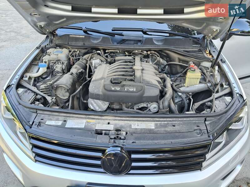 Позашляховик / Кросовер Volkswagen Touareg 2015 в Дніпрі фото 29 Позашляховик / Кросовер Volkswagen Touareg 2015 в Дніпрі