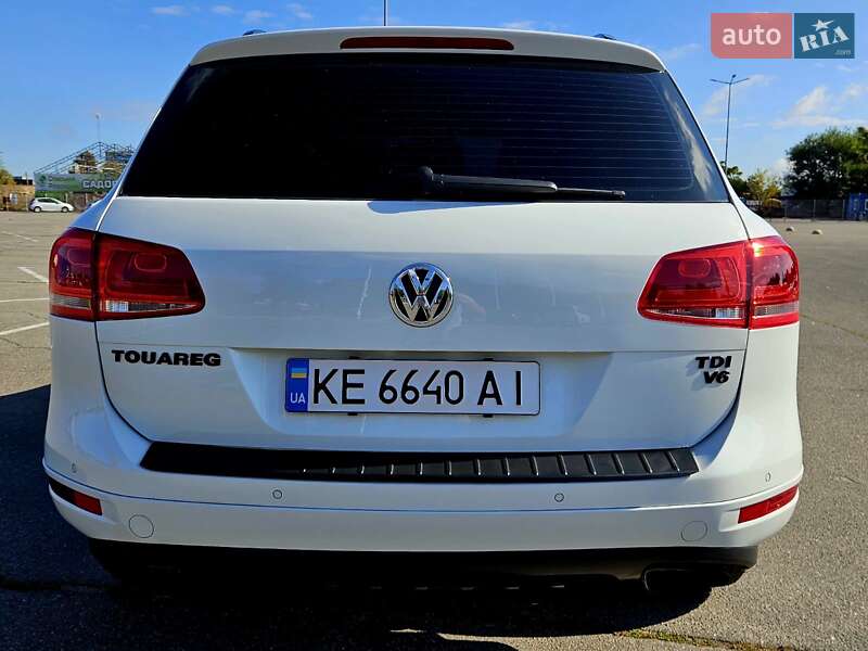 Позашляховик / Кросовер Volkswagen Touareg 2013 в Дніпрі