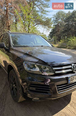 Внедорожник / Кроссовер Volkswagen Touareg 2014 в 