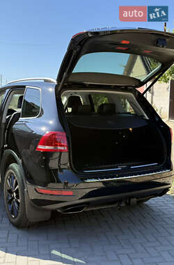 Внедорожник / Кроссовер Volkswagen Touareg 2014 в 
