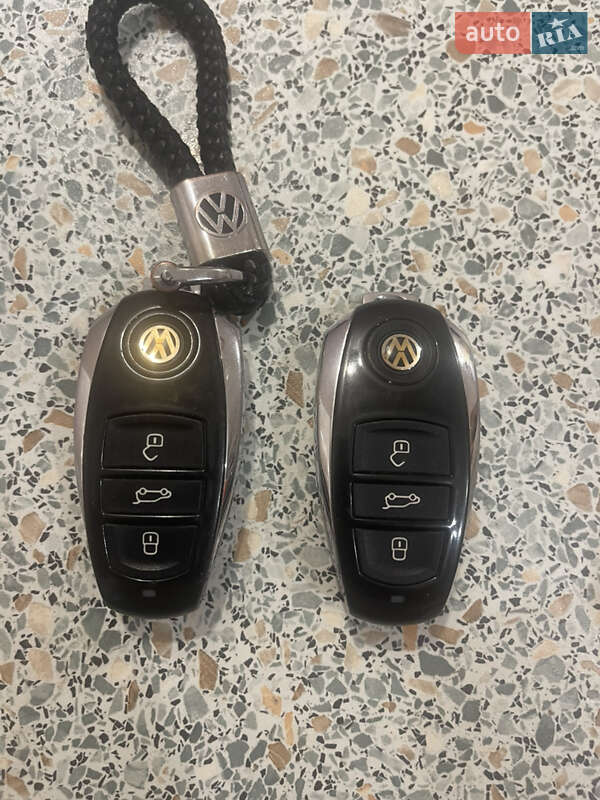 Позашляховик / Кросовер Volkswagen Touareg 2012 в Дніпрі фото 7 Позашляховик / Кросовер Volkswagen Touareg 2012 в Дніпрі