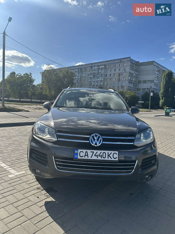 Внедорожник / Кроссовер Volkswagen Touareg 2012 в Черкассах фото 9 Внедорожник / Кроссовер Volkswagen Touareg 2012 в Черкассах