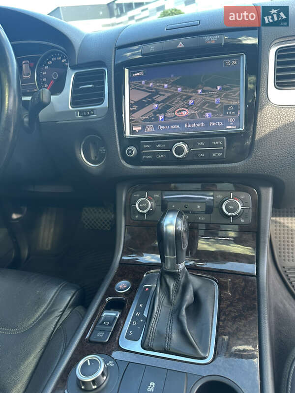 Внедорожник / Кроссовер Volkswagen Touareg 2012 в Черкассах фото 14 Внедорожник / Кроссовер Volkswagen Touareg 2012 в Черкассах