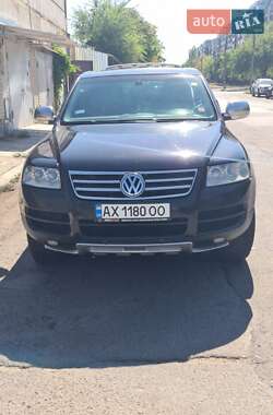 Позашляховик / Кросовер Volkswagen Touareg 2005 в 