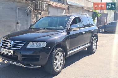Позашляховик / Кросовер Volkswagen Touareg 2005 в 