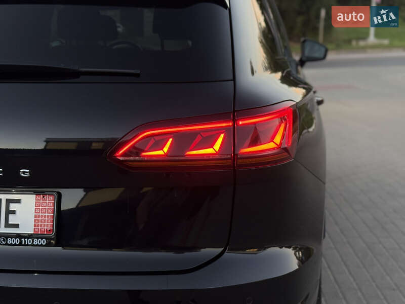 Внедорожник / Кроссовер Volkswagen Touareg 2019 в Ровно