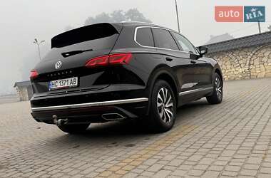 Внедорожник / Кроссовер Volkswagen Touareg 2019 в 