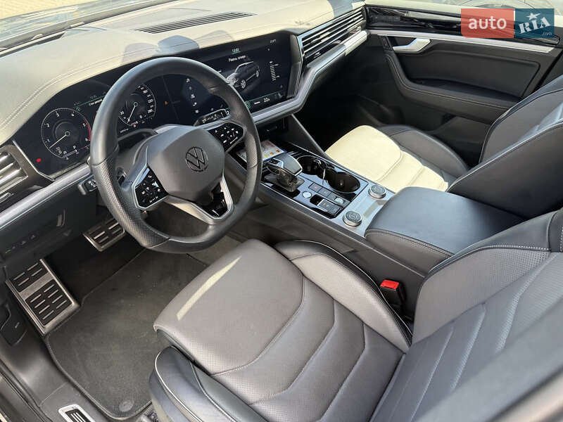Внедорожник / Кроссовер Volkswagen Touareg 2023 в Черновцах