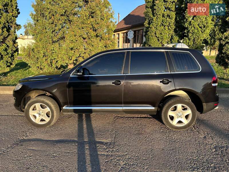 Внедорожник / Кроссовер Volkswagen Touareg 2007 в Черновцах