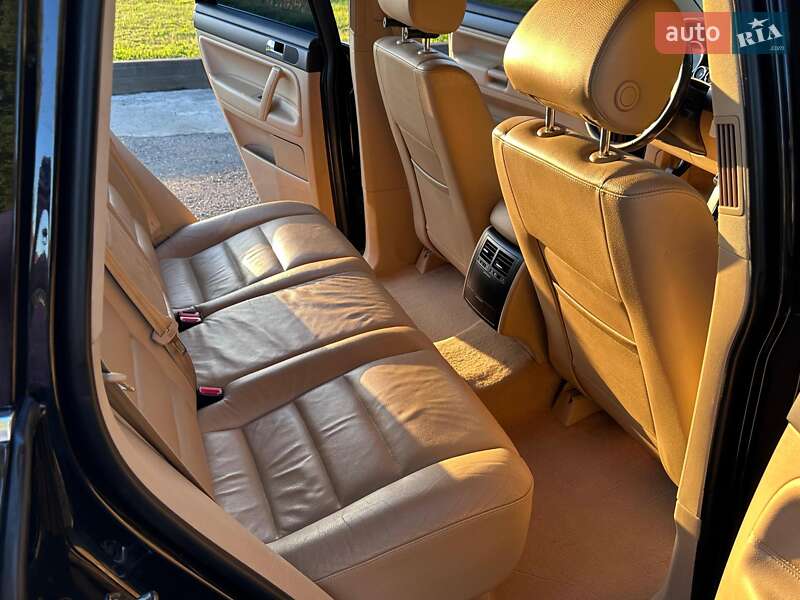 Внедорожник / Кроссовер Volkswagen Touareg 2007 в Черновцах