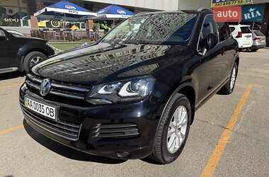 Позашляховик / Кросовер Volkswagen Touareg 2013 в Києві