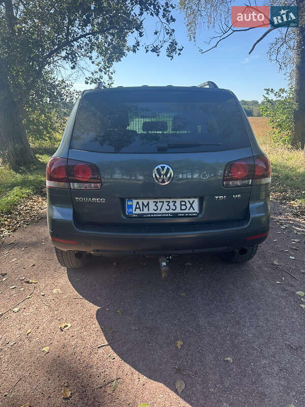 Внедорожник / Кроссовер Volkswagen Touareg 2008 в Овруче