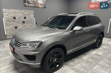 Внедорожник / Кроссовер Volkswagen Touareg 2016 в 
