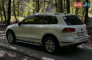 Внедорожник / Кроссовер Volkswagen Touareg 2017 в 
