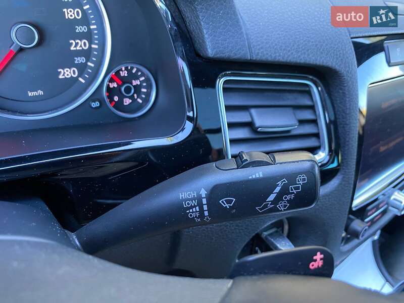 Внедорожник / Кроссовер Volkswagen Touareg 2014 в Хмельницком фото 22 Внедорожник / Кроссовер Volkswagen Touareg 2014 в Хмельницком