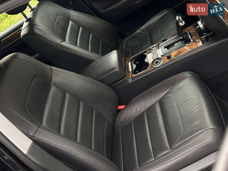 Внедорожник / Кроссовер Volkswagen Touareg 2008 в Дрогобыче