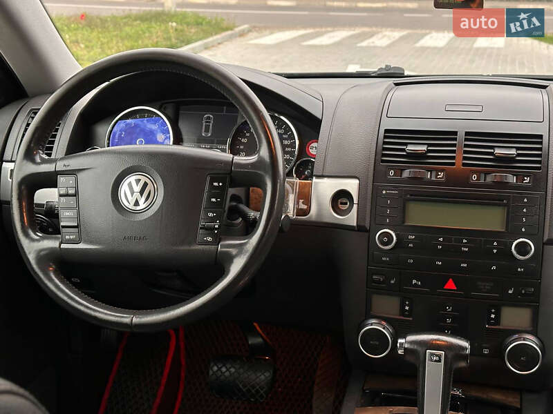 Внедорожник / Кроссовер Volkswagen Touareg 2008 в Дрогобыче