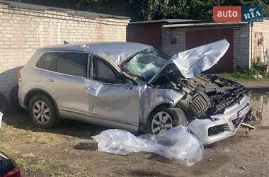 Внедорожник / Кроссовер Volkswagen Touareg 2014 в Львове